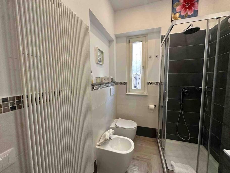 Family Flat Near Metro A Apartment Rome Bagian luar foto